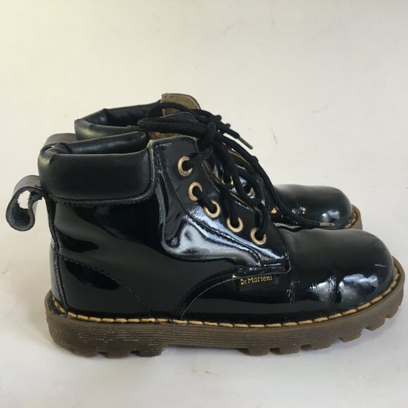 Dr. Martens Air Wair Boots Patent Leather Youth Sz 11 Black Doc Martens England - Picture 4 of 13